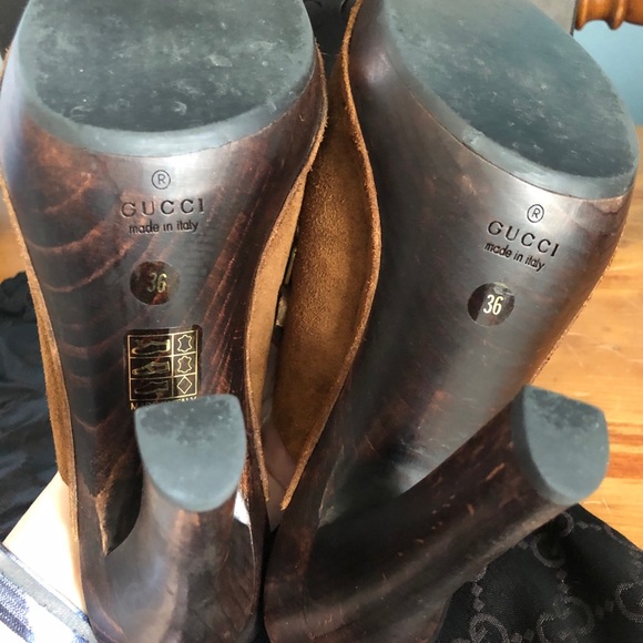 Gucci Brown Suede Mules / Clogs - Like New Condition! - Picture 4 of 9